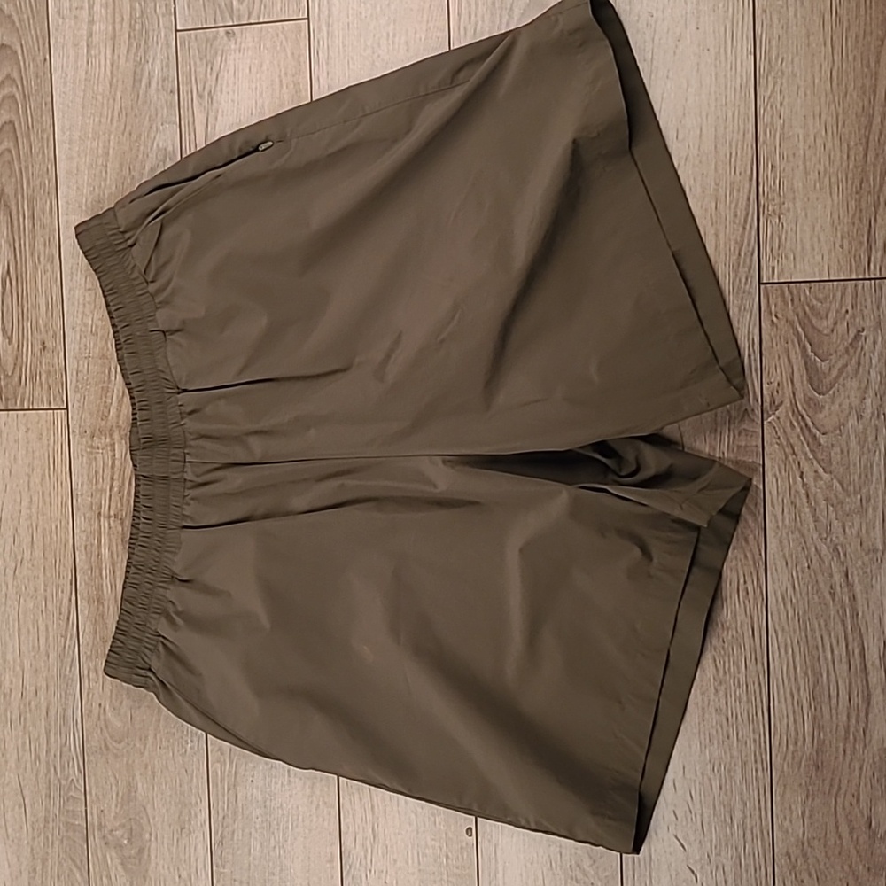 OUTDOOR VOICES Dark Green Military Solid Nylon Spandex XL Mens Athletic Shorts